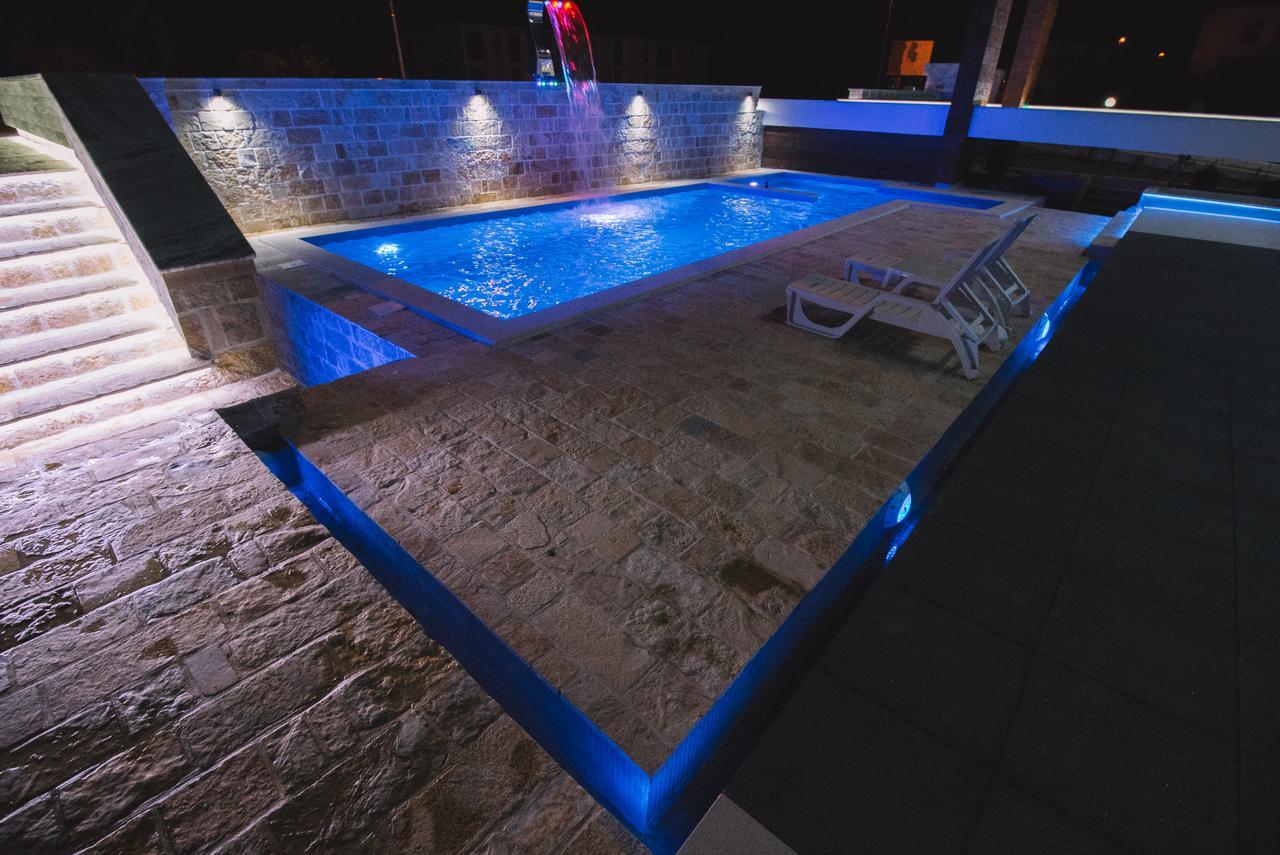 Crystal Apartments Ulcinj Extérieur photo